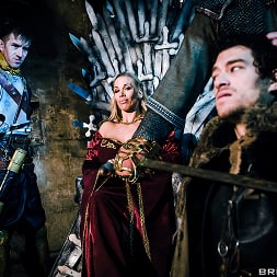 Rebecca Moore in 'Brazzers' Queen Of Thrones - Part 1 (A XXX Parody) (Thumbnail 1)