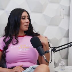 Kira Noir en 'Brazzers' Podcast de los brazzers: episodio 8 (Miniatura 3)