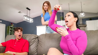 Lucy Foxx in 'She Likes A Big Load'