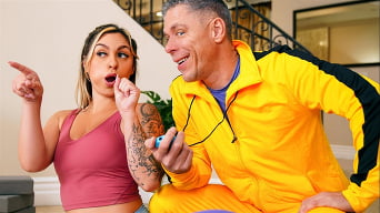 Katalina Kyle en 'Ass to Grass Or Anal Pass'