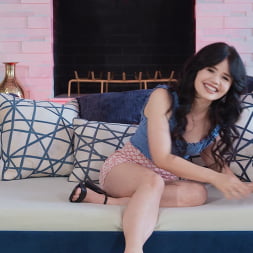Yhivi en 'Brazzers' Casamentero estrella porno: episodio 2 (Miniatura 2)