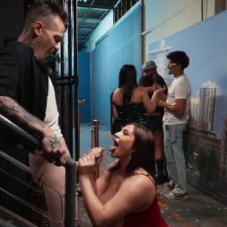 Vivian Taylor en 'Brazzers' Año nuevo, mismo objetivo: ¡ligar! (Miniatura 20)