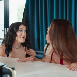 Nia Bleu en 'Brazzers' Sexo rápido (Miniatura 4)