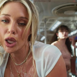 Kali Roses en 'Brazzers' ¡Kali va en metro! (Miniatura 56)
