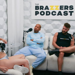Anna Claire Clouds in The Brazzers Podcast: Episode 17 (Photo 16) Anna Claire Clouds in 'Brazzers' The Brazzers Podcast: Episode 17 (Thumbnail 16)