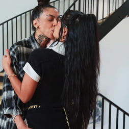 Jasmine Sherni en 'Brazzers' La caliente se lleva el dilf (Miniatura 1)