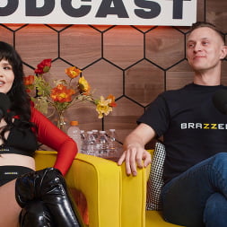 Yhivi en 'Brazzers' El podcast de los brazzers: episodio 18 (Miniatura 8)