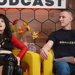 Yhivi en 'Brazzers' El podcast de los brazzers: episodio 18 (Miniatura 44)