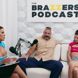 Luna Star en El podcast de The Brazzers: episodio 19 (foto 28) Luna Star en 'Brazzers' El podcast de The Brazzers: episodio 19 (Miniatura 28)