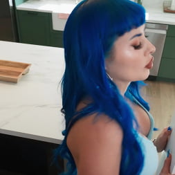 Jewelz Blu in This Ass, Your Phone, You Choose (Photo 4) Jewelz Blu in 'Brazzers' This Ass, Your Phone, You Choose (Thumbnail 4)