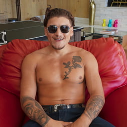 Kali Roses en 'Brazzers' Código de hermanos - la gang bang de los hermanos Kali (Miniatura 1)