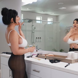 Sarah Arabic in 'Brazzers' Kinky Couple's Anal Quickie (Thumbnail 1)