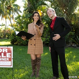 Katana Kombat in 'Brazzers' I'm Trying To Sell A House! (Thumbnail 1)