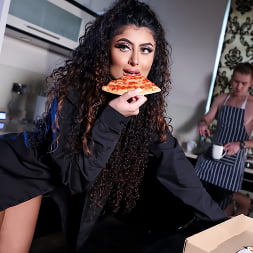 Marina Maya in Late Date (Photo 6) Marina Maya in 'Brazzers' Late Date (Thumbnail 6)