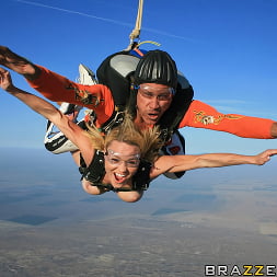 Kagney Linn Karter in 'Brazzers' Two Pussies and One Parachute (Thumbnail 9)